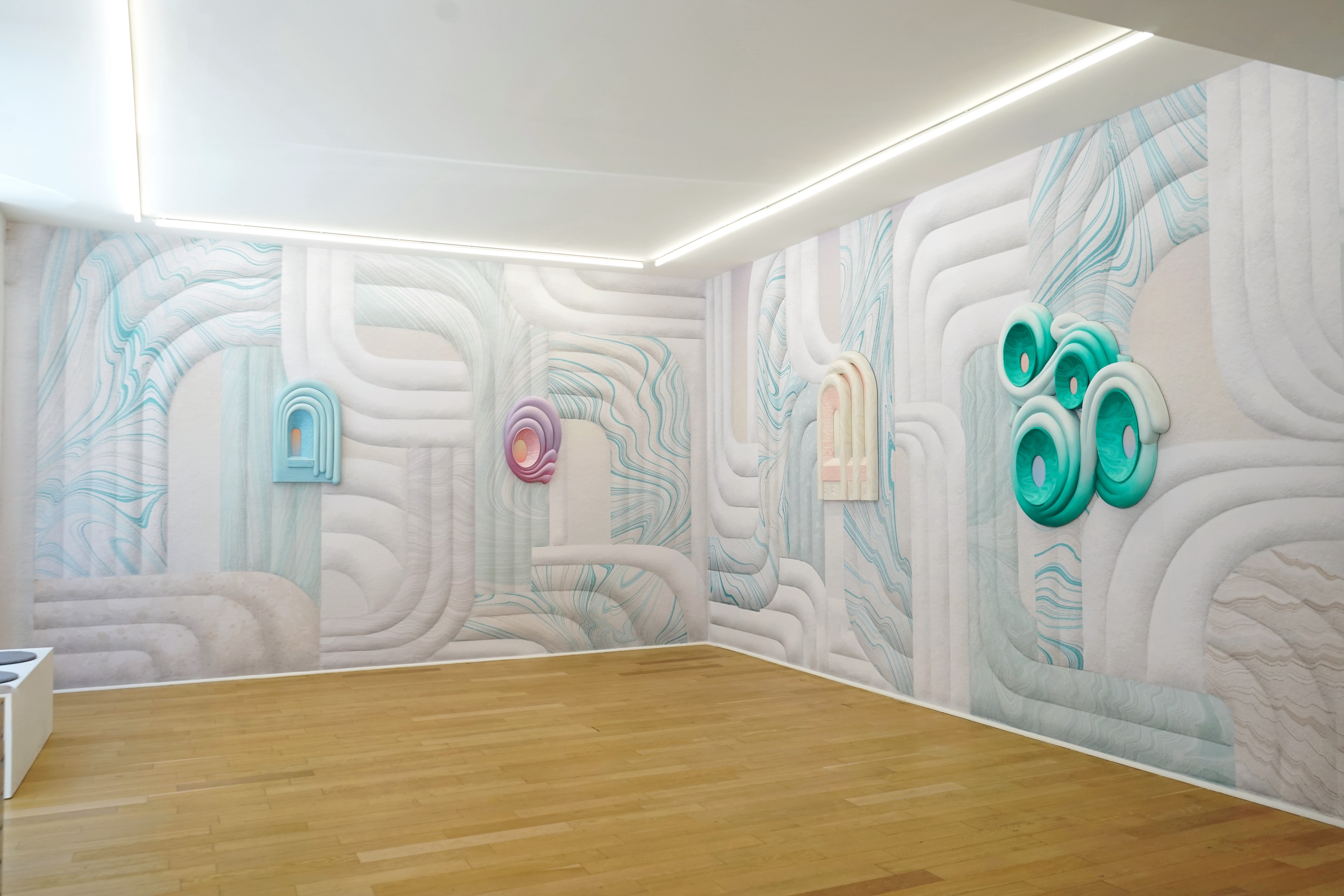 529 Galerie Pjlauren Clay