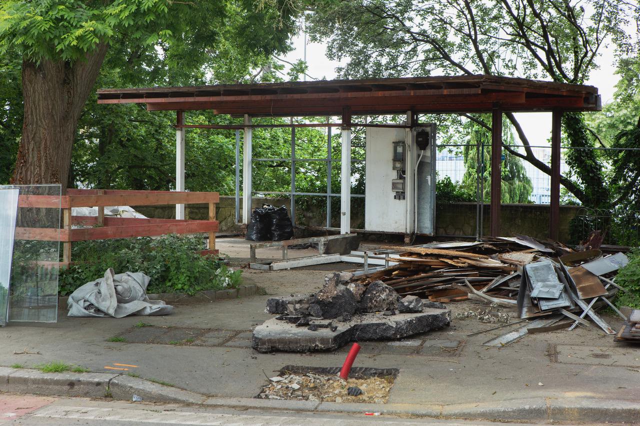 Kiosque Christian Aschman Ca 0640