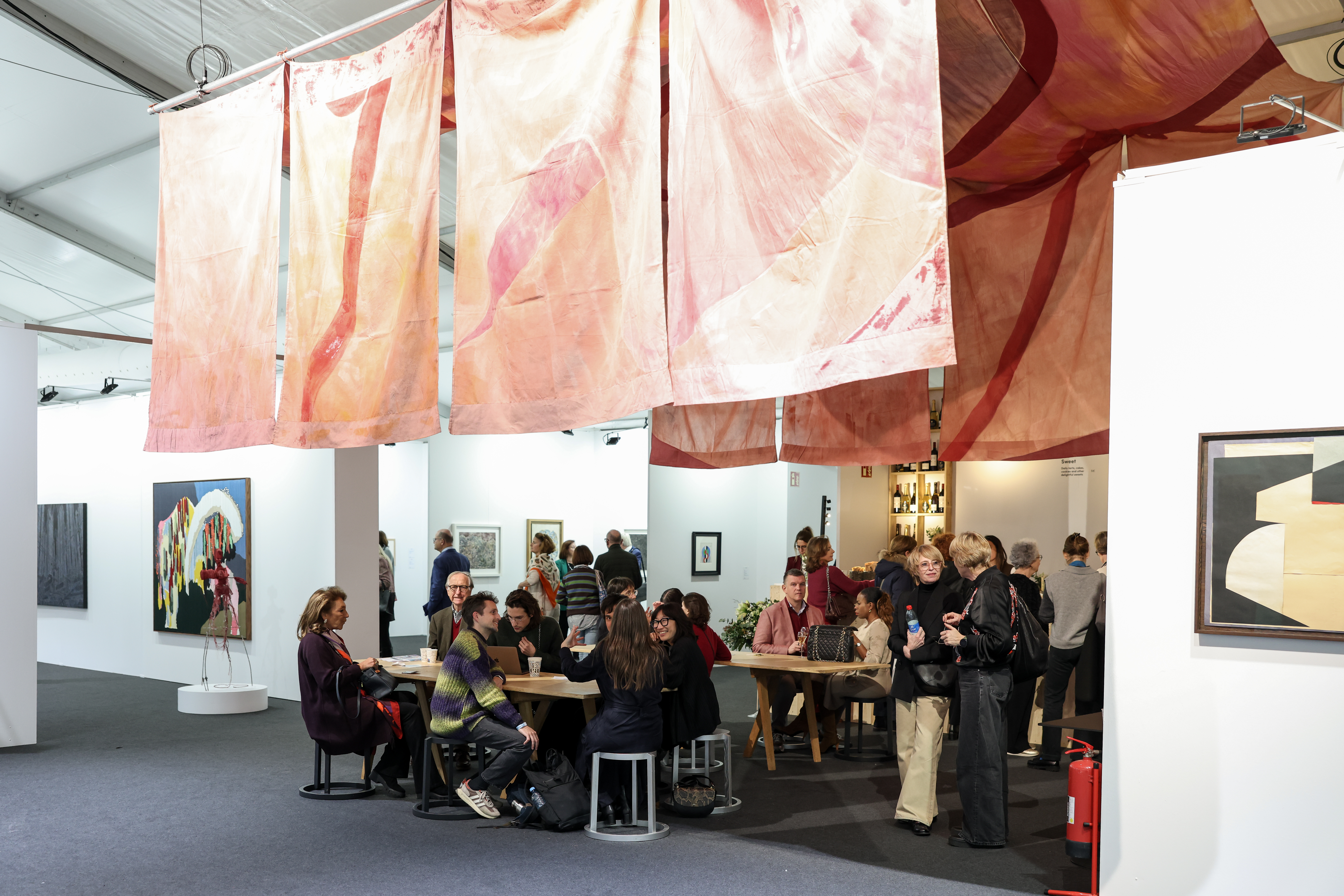 Café Celest, Preview Luxembourg Art Week 2025 © Sophie Margue