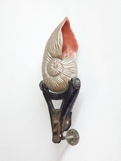 Christian Theiß, untitled (coquille), 2019 72 x 29 x 20 cm