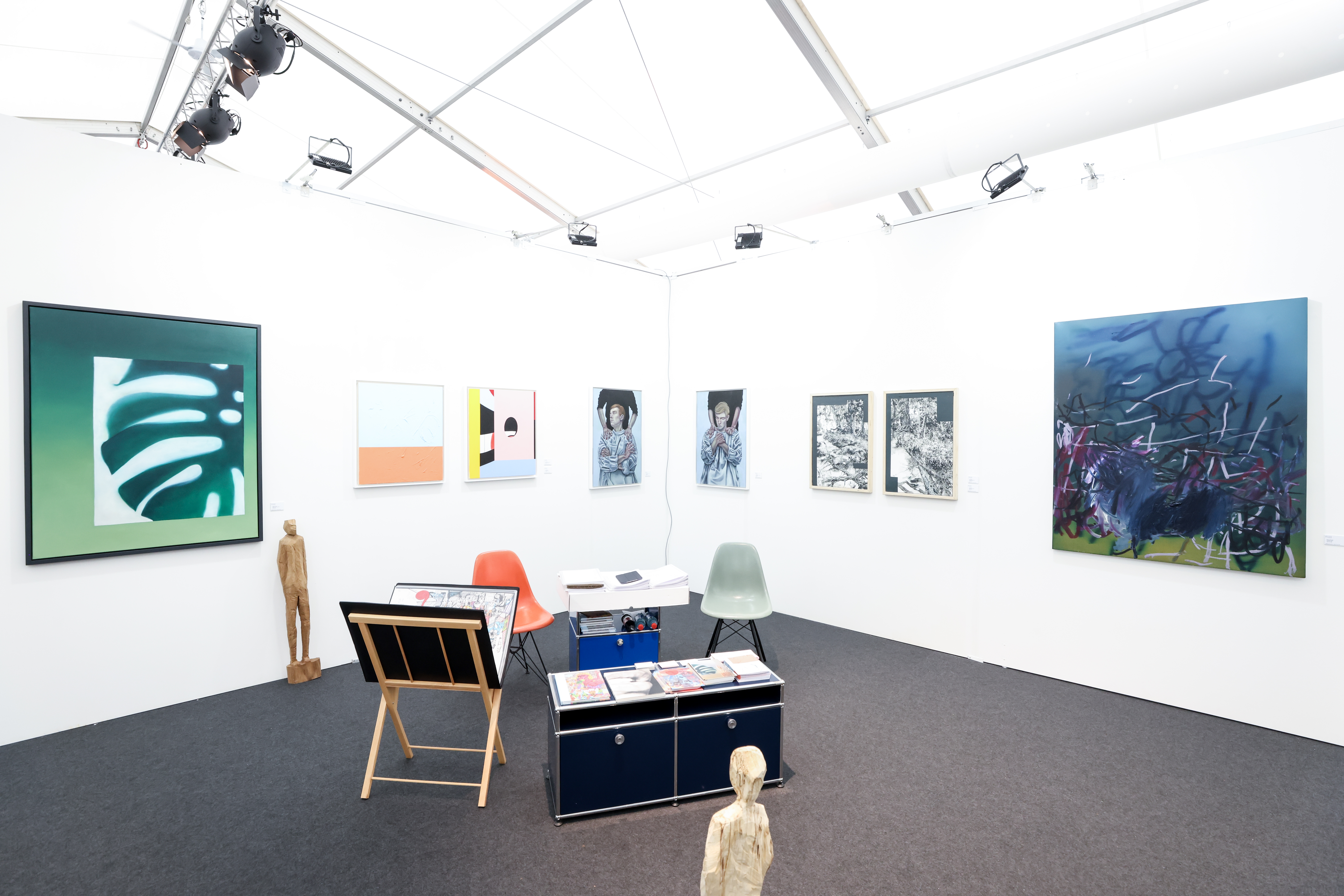 20221111-LAW-Stands-137